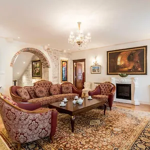 Nepos 4*, Split Croatia